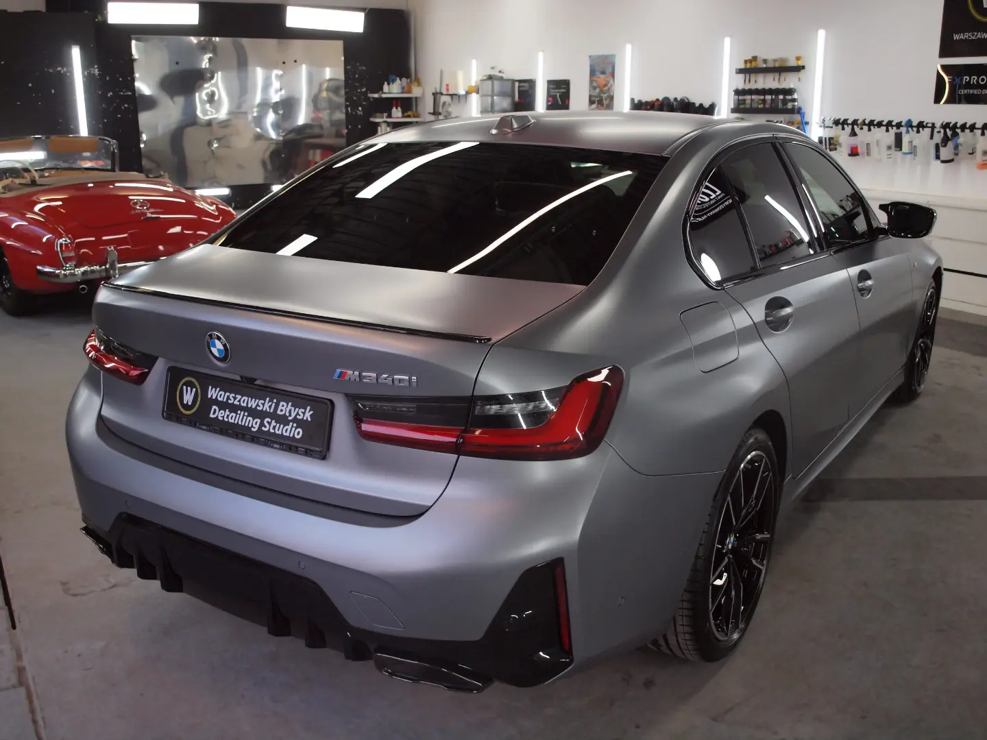 bmw m340i w trakcie zabezpieczania lakieru - od tyłu